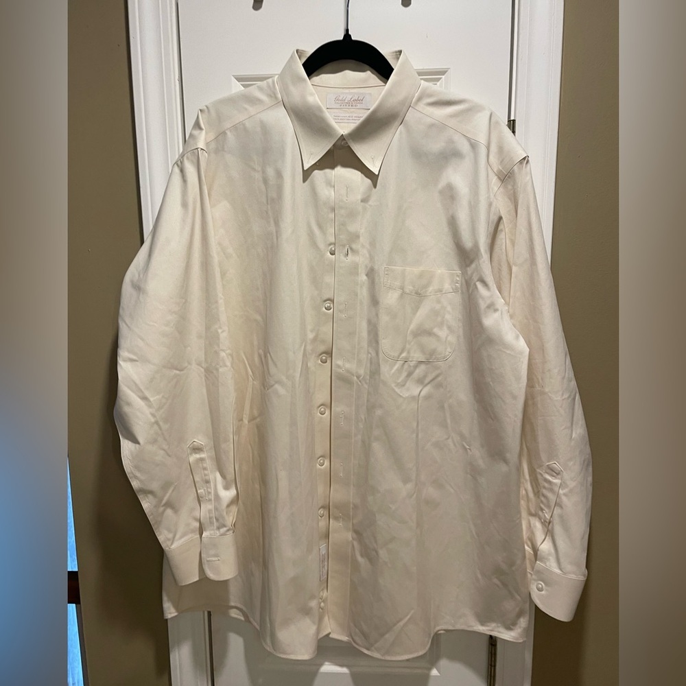 Roundtree and Yorke-new
Gold Label Dress Shirt